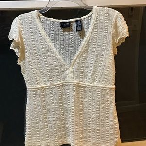 NEW YORK & COMPANY  Bone Stretch Lace Umpire Top